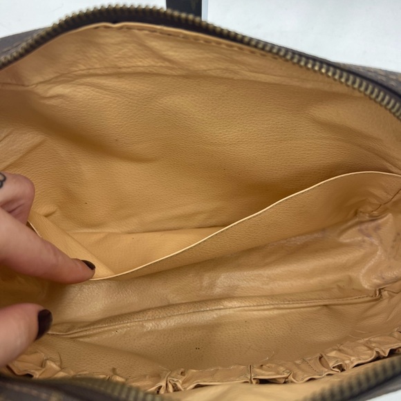 Louis Vuitton Pouch - Picture 6 of 12